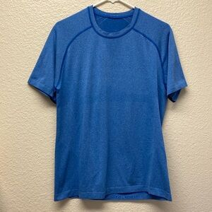 Lululemon T-Shirt
